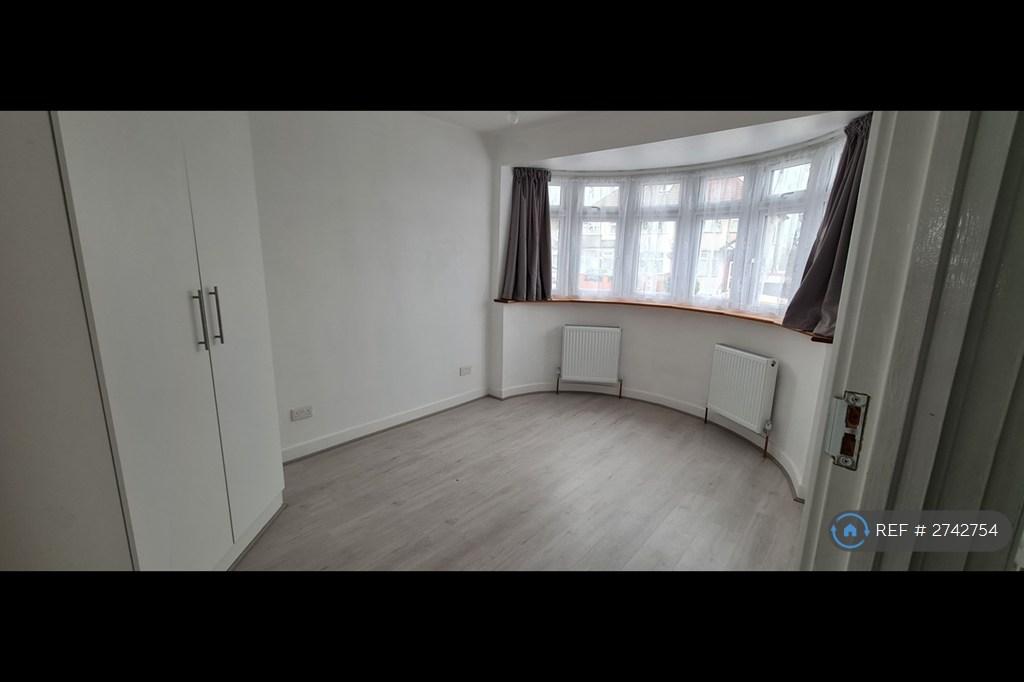 Upstairs Bedroom 1 - Large Double
