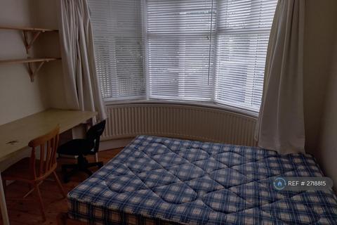 5 bedroom semi-detached house to rent, York Road, Headington, Oxford, OX3