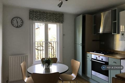 2 bedroom flat to rent, Shenley Road, London, SE5