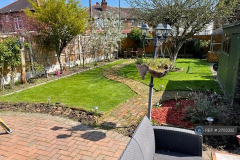 undefined, Hollinwell Avenue, Nottingham, NG8