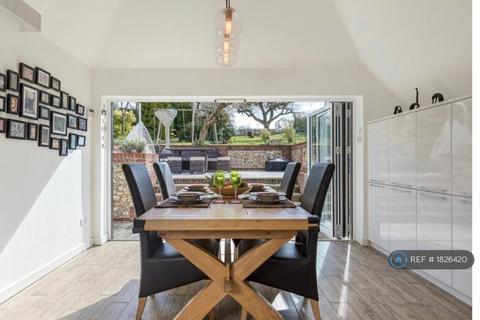 undefined, Colesons, Bordon, GU34