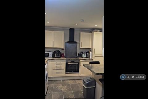 1 bedroom in a flat share to rent, Hewetts Quay, Barking, IG11