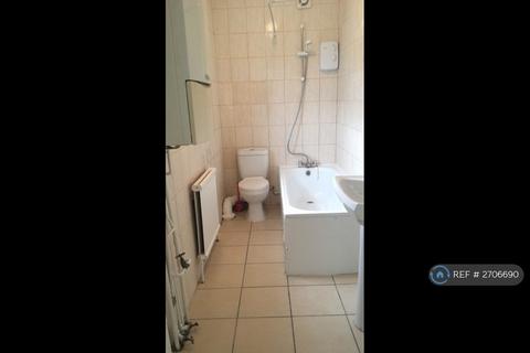 2 bedroom flat to rent, Ribblesdale Road, London, N8