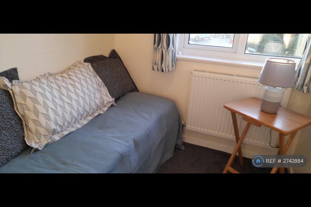 Bedroom 3 With Single Bed