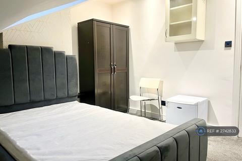 1 bedroom in a house share to rent, South Road, Hockley, Birmingham, B18