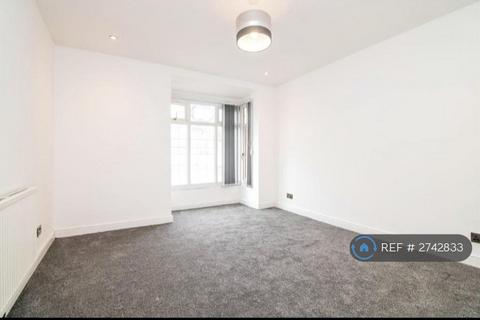 1 bedroom in a house share to rent, South Road, Hockley, Birmingham, B18