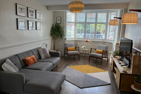 3 bedroom house to rent, Brockman Rise, Bromley BR1