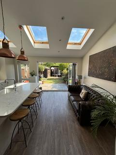 3 bedroom house to rent, Brockman Rise, Bromley BR1