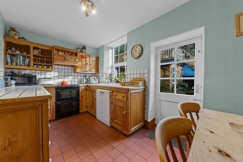 4 bedroom terraced house for sale, The Green, Northampton NN2