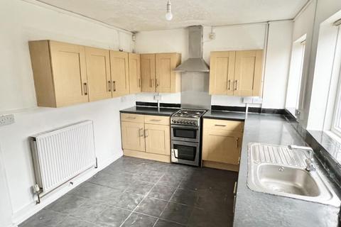 3 bedroom end of terrace house to rent, Alwold Road, Birmingham B29