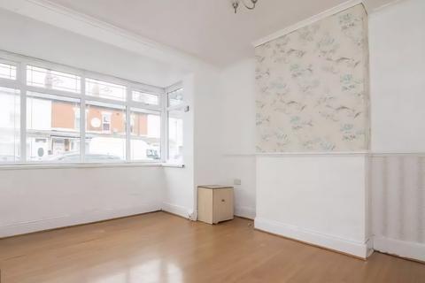 3 bedroom terraced house to rent, Floyer Road, Birmingham B10