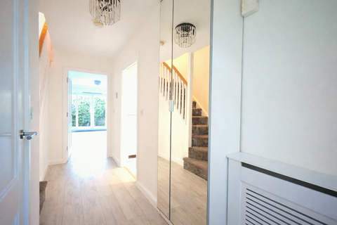 undefined, Pyle Close, Addlestone KT15