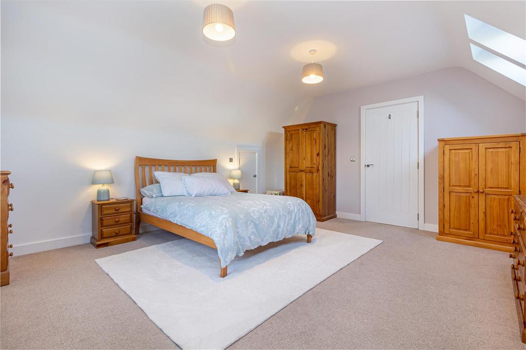 Bedroom-1-3.jpg