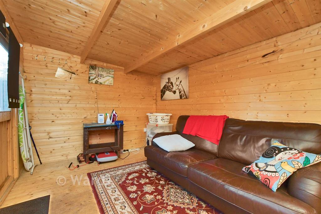 Workshop/Outbuildings