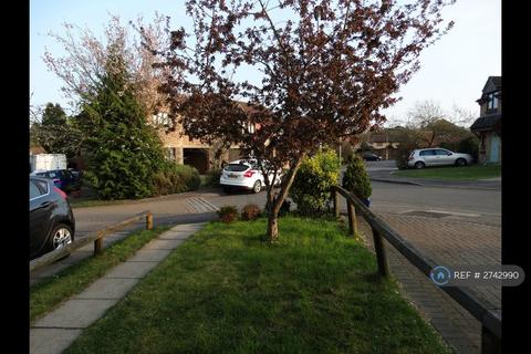 undefined, Pyegrove Chase, Bracknell, RG12
