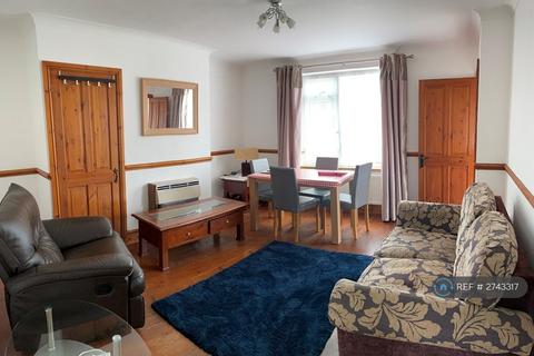 3 bedroom end of terrace house to rent, Cadge Close, Norwich, NR5