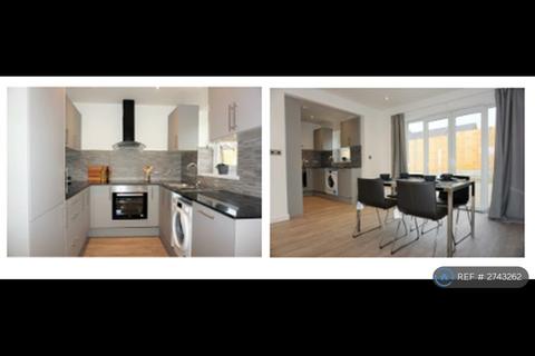 2 bedroom bungalow to rent, Belroyal Lane, Bristol, BS4
