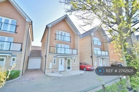 4 bedroom detached house to rent, Edgeworth Close, Slough, SL3