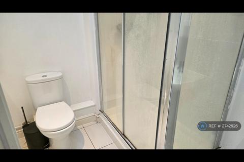 4 bedroom detached house to rent, Edgeworth Close, Slough, SL3