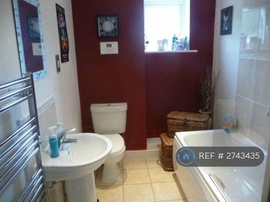 Main Bathroom