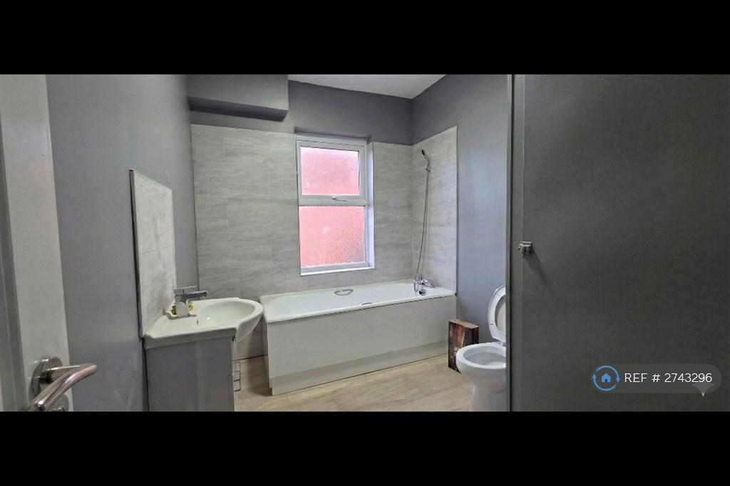 Master Bedroom Ensuite