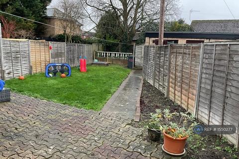 4 bedroom end of terrace house to rent, Natal Road, Cambridge, CB1