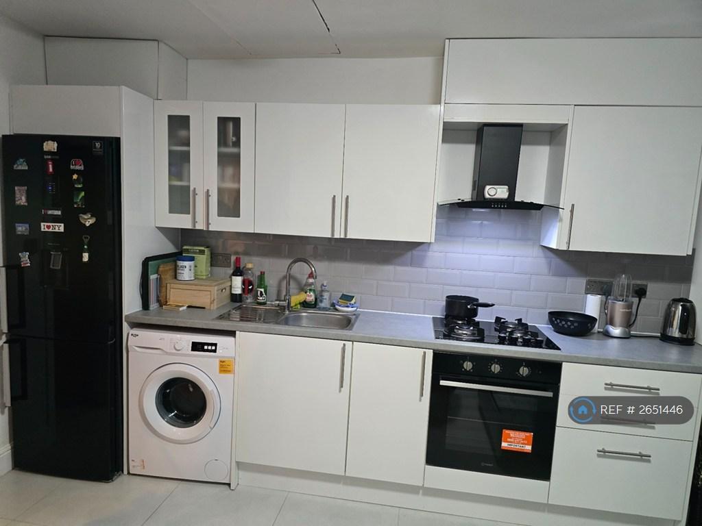 Lovely Flat With Bills Included