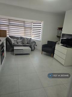 1 bedroom flat to rent, Tynemouth Drive, London, EN1