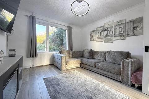 undefined, Cwmbach, Aberdare CF44