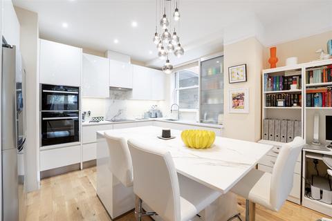 2 bedroom ground floor flat for sale, Grange Park, Ealing W5