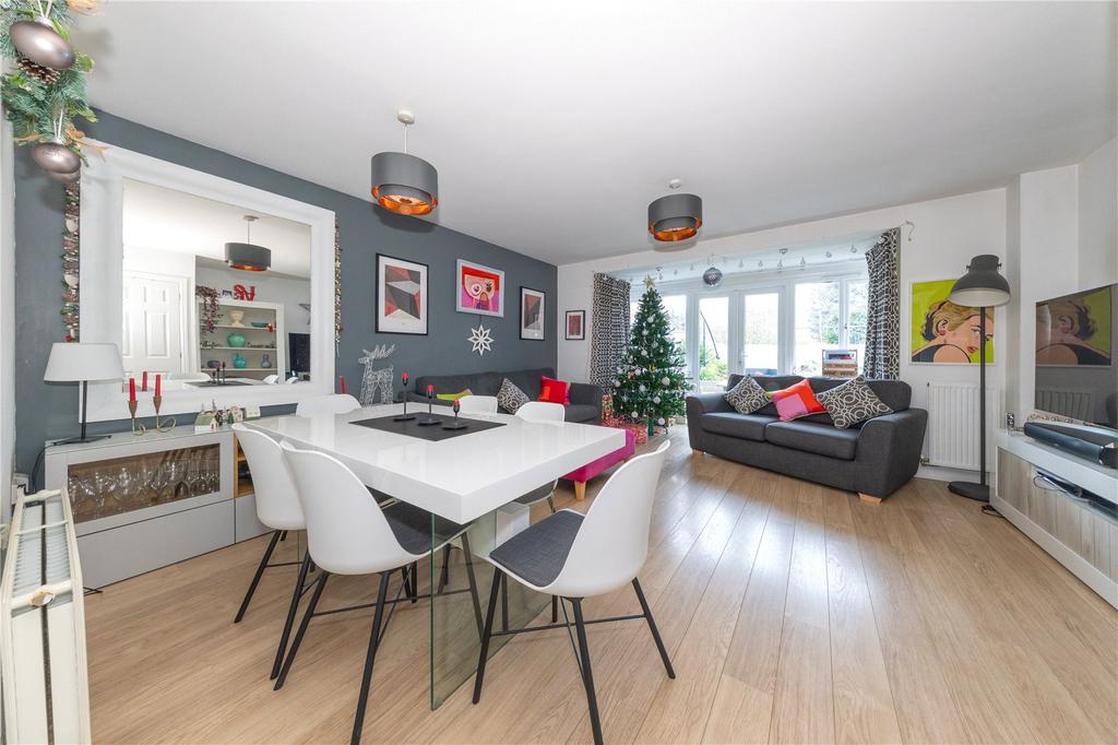 Sitting/Dining Room