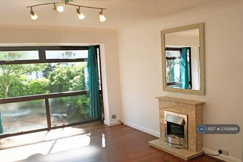 3 bedroom semi-detached house to rent, Westfield Terrace, Wakefield, WF1