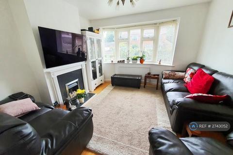 3 bedroom semi-detached house to rent, Park Road, Camberley, GU15