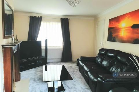 3 bedroom semi-detached house to rent, Greyhound Chase, Ashford, TN23