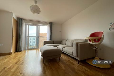 2 bedroom flat to rent, Creek Mill Way, Dartford, DA1
