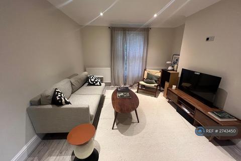 2 bedroom flat to rent, Burdett Road, London, E14