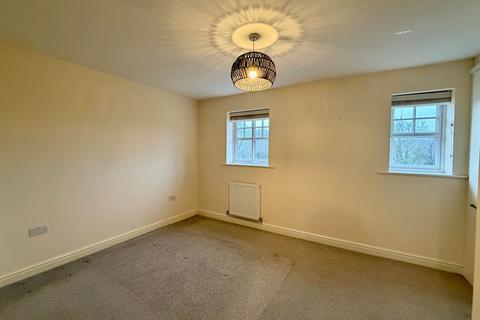 3 bedroom terraced house for sale, King Crescent South, Loughborough, LE11