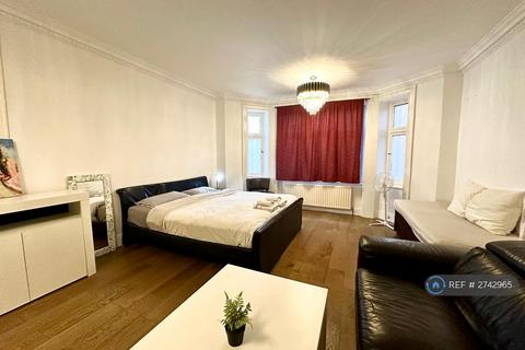 1 bedroom in a flat share to rent, Chapel Street, London, NW1