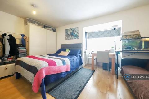Studio to rent, Boxwood Close, West Drayton, UB7