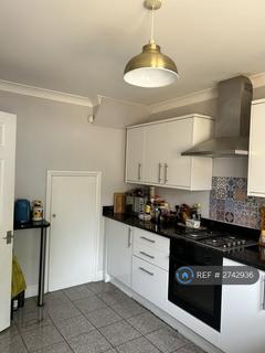 3 bedroom semi-detached house to rent, Wickham Mews, London, SE4