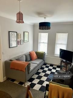 3 bedroom semi-detached house to rent, Wickham Mews, London, SE4
