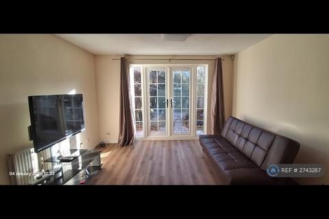 2 bedroom terraced house to rent, Sybil Phoenix Close, London, SE8