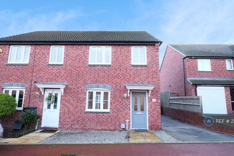 3 bedroom semi-detached house to rent, Derbyshire Way, Coventry, CV2