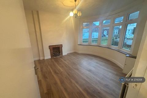 4 bedroom detached house to rent, Lothair Road, Luton, LU2