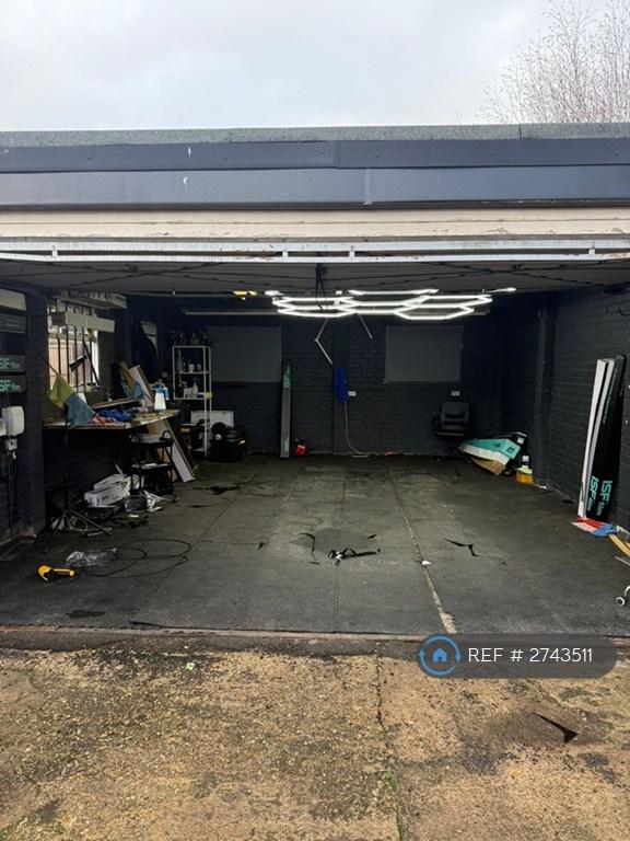 Largedoublegarage