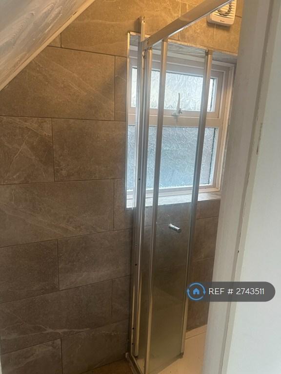 Downstairsbathroom