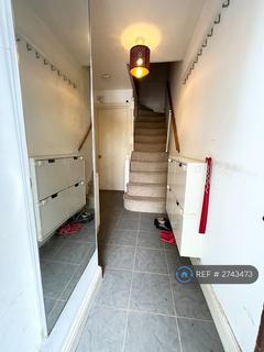 1 bedroom in a house share to rent, Henfield Road, London, SW19