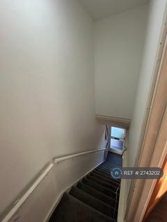 2 bedroom terraced house to rent, Becontree Avenue, Dagenham, RM8