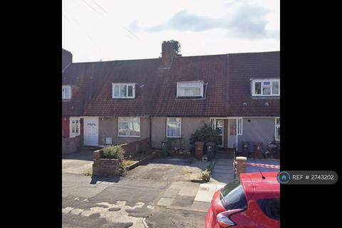 2 bedroom terraced house to rent, Becontree Avenue, Dagenham, RM8