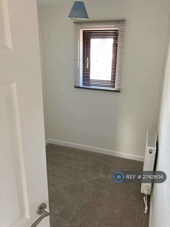 Single Bedroom